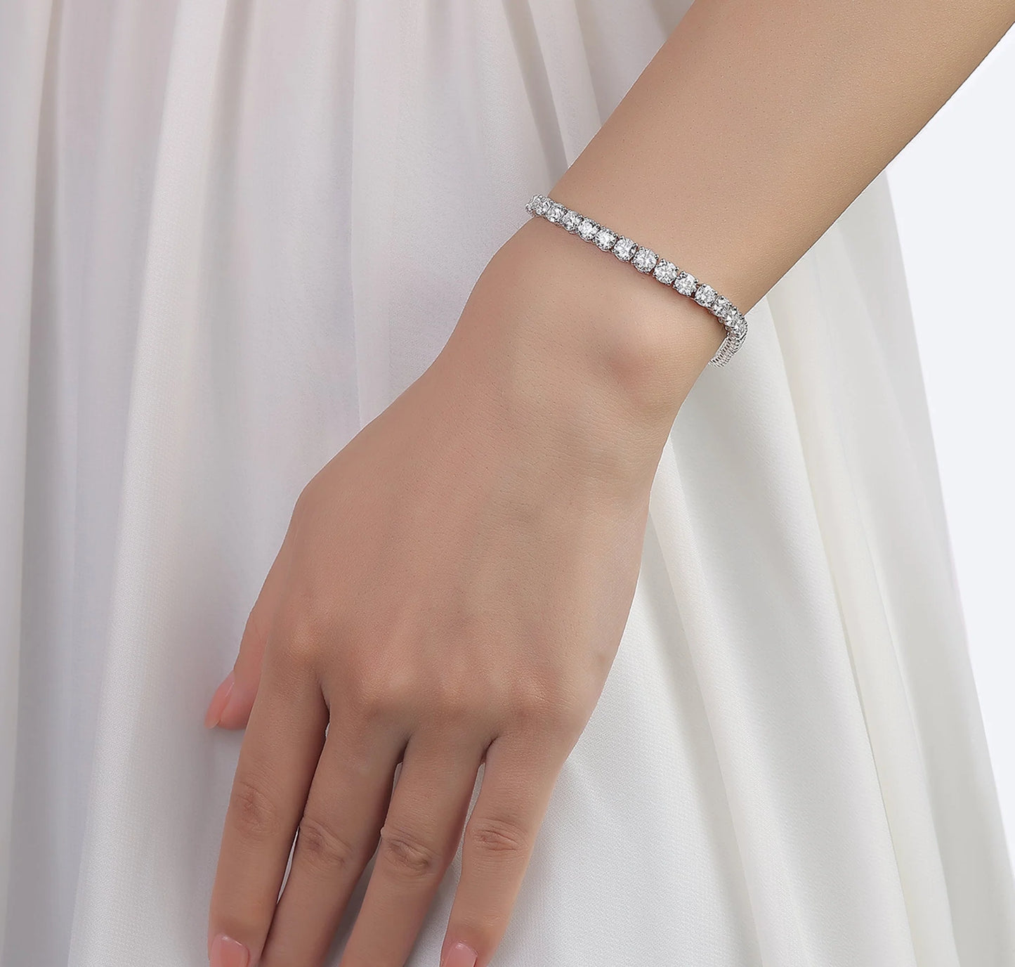 Essentia 8.91 ct Tennis Bracelet Lab Grown Diamond Bracelet