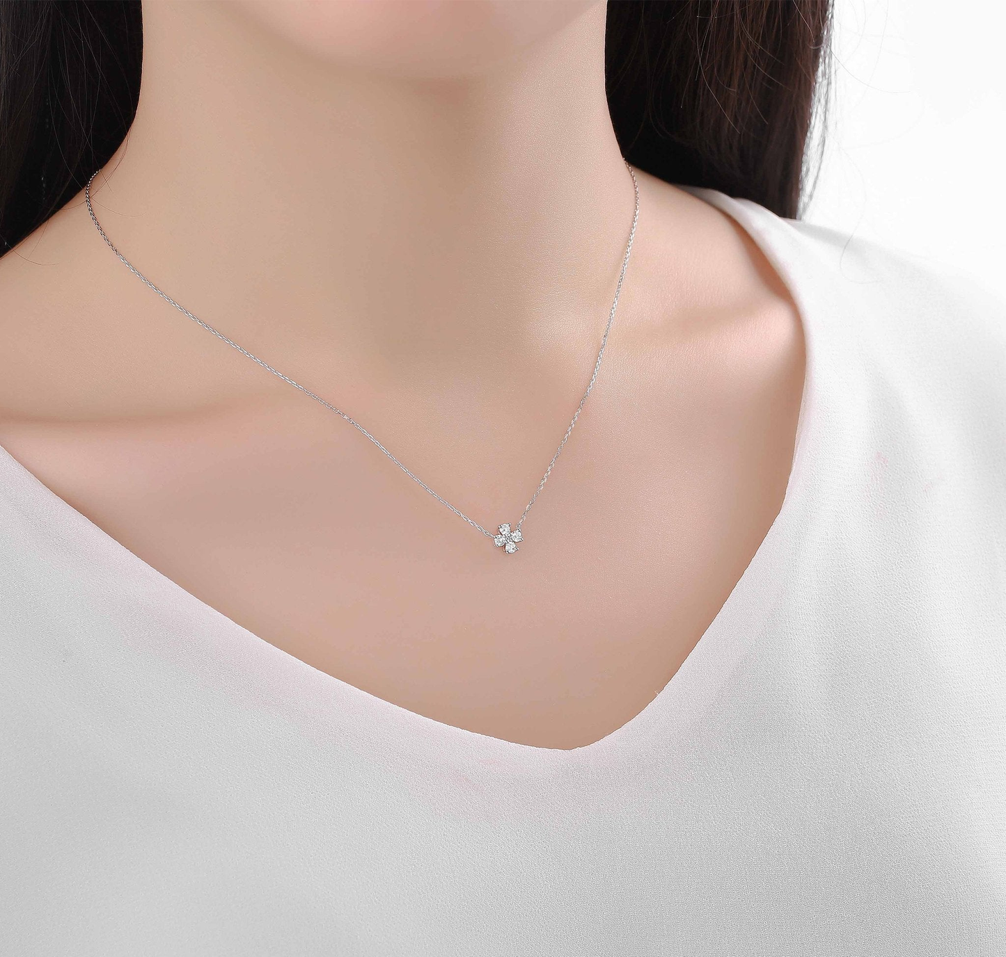 Essentia 0.23 ct Lab Grown Diamond Pendant