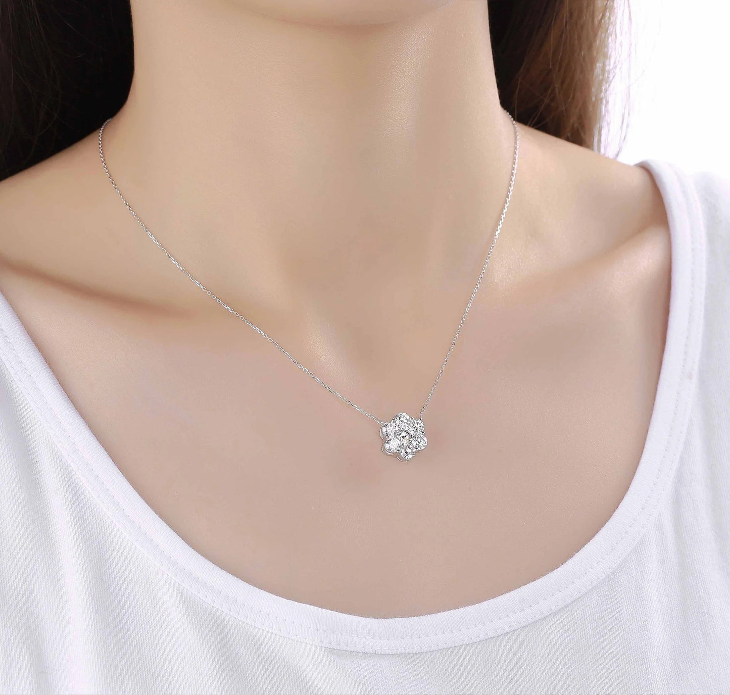 Essentia 0.27 ct Lab Grown Diamond Pendant