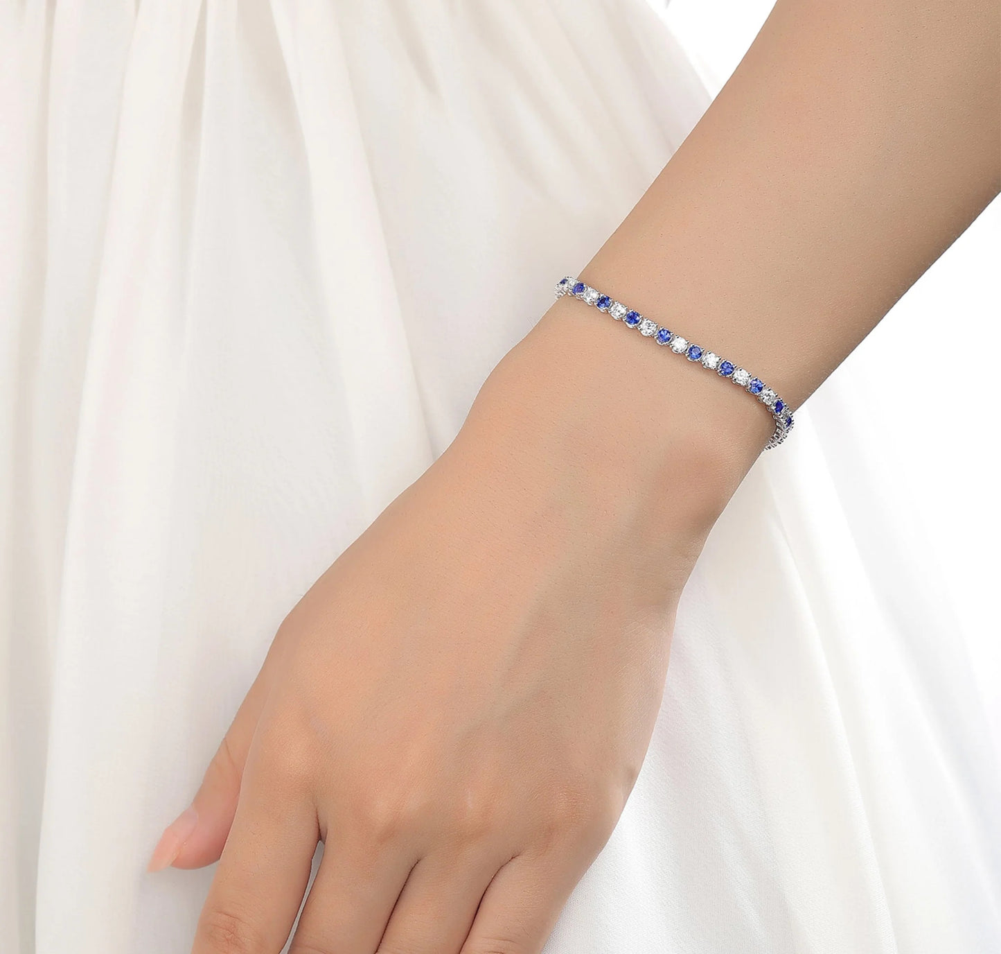 Luminous 1.58 ct with Pearl and Lab Grown Diamond Bracelet