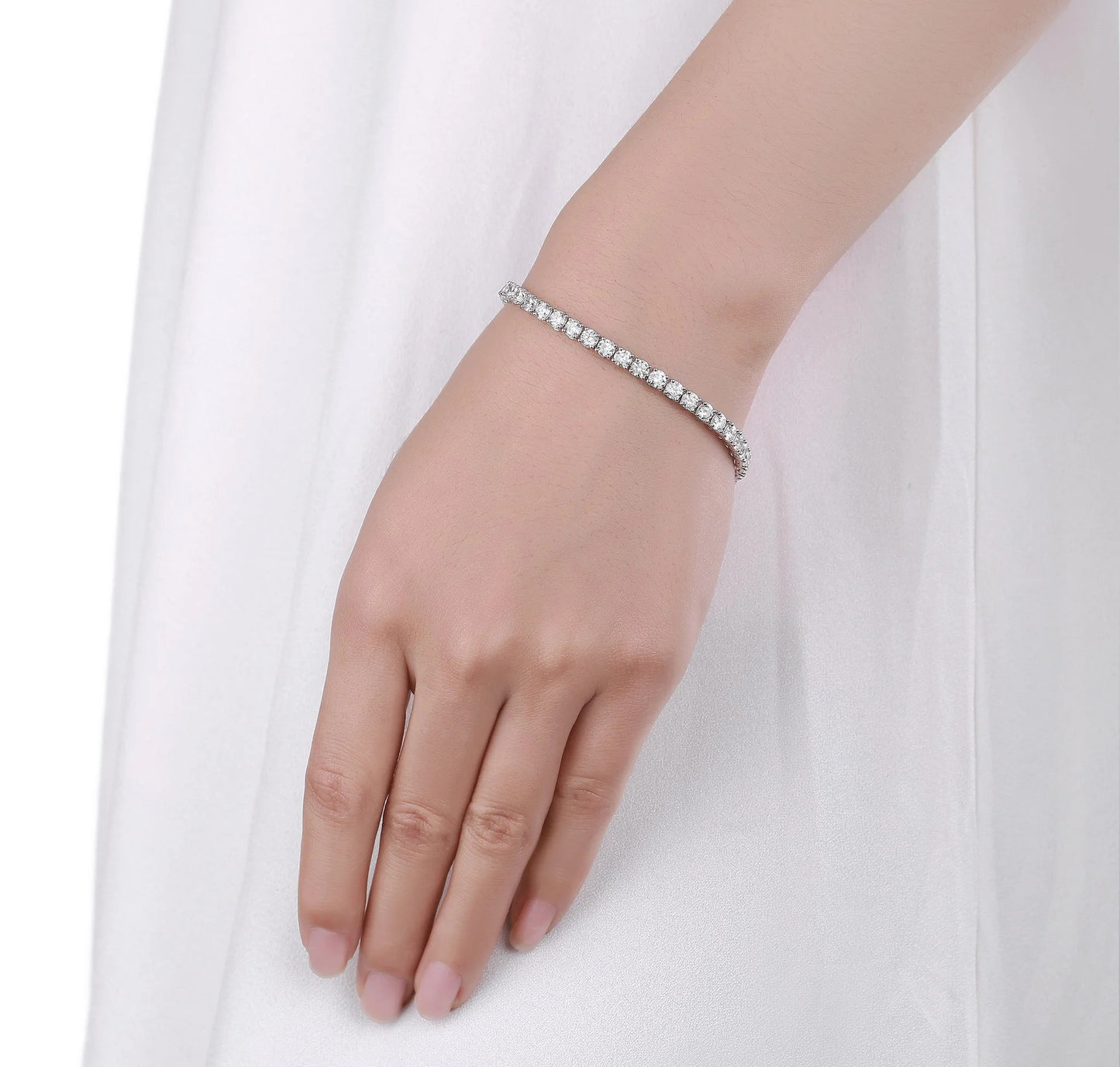 Essentia 7.40 ct Tennis Bracelet Lab Grown Diamond Bracelet