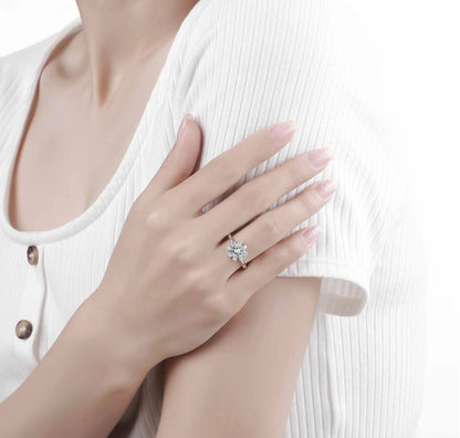 Essentia 0.33 ct Lab Grown Diamond Ring