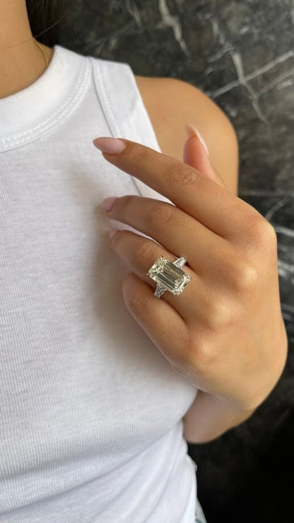 Solitaire Emerald 3.20 ct Lab Grown Diamond Ring